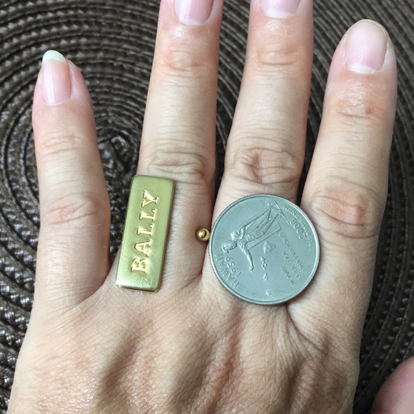 🖤BALLY repurposed ring - Picture 6 of 17